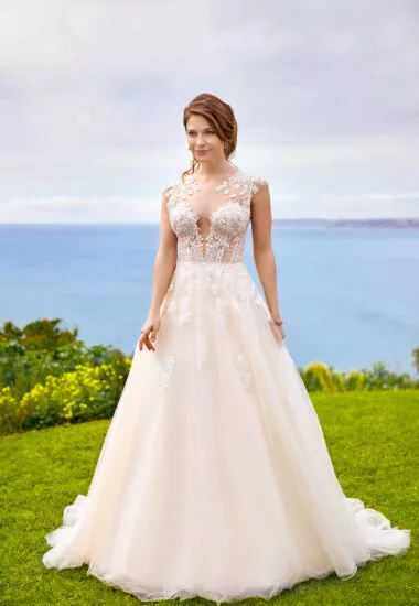 Tres Chic Brautkleid: tres-chic-2023-TC-22224-f-380x550-c