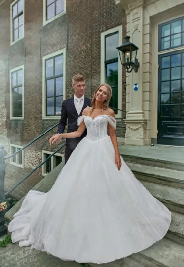 Tres Chic Brautkleid: tres-chic-2023-TC-22812-ws-07-06-Tres-Chic-d213790-380x550-c