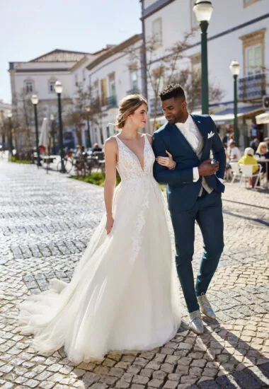 Tres Chic Brautkleid: tres-chic-2023-TC_23217_f-380x550-c