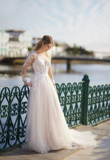 Tres Chic Brautkleid: tres-chic-2023-TC_23223_f-380x550-c