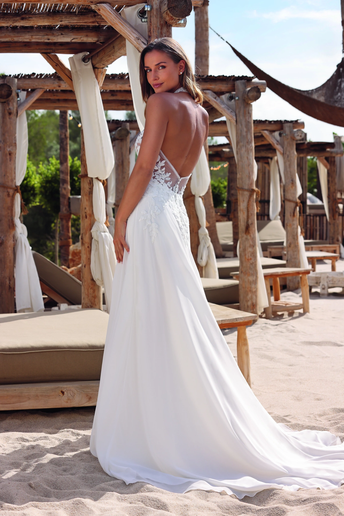 Azuree Bridal Brautkleid: Adela-back-AzureeBridal-00674