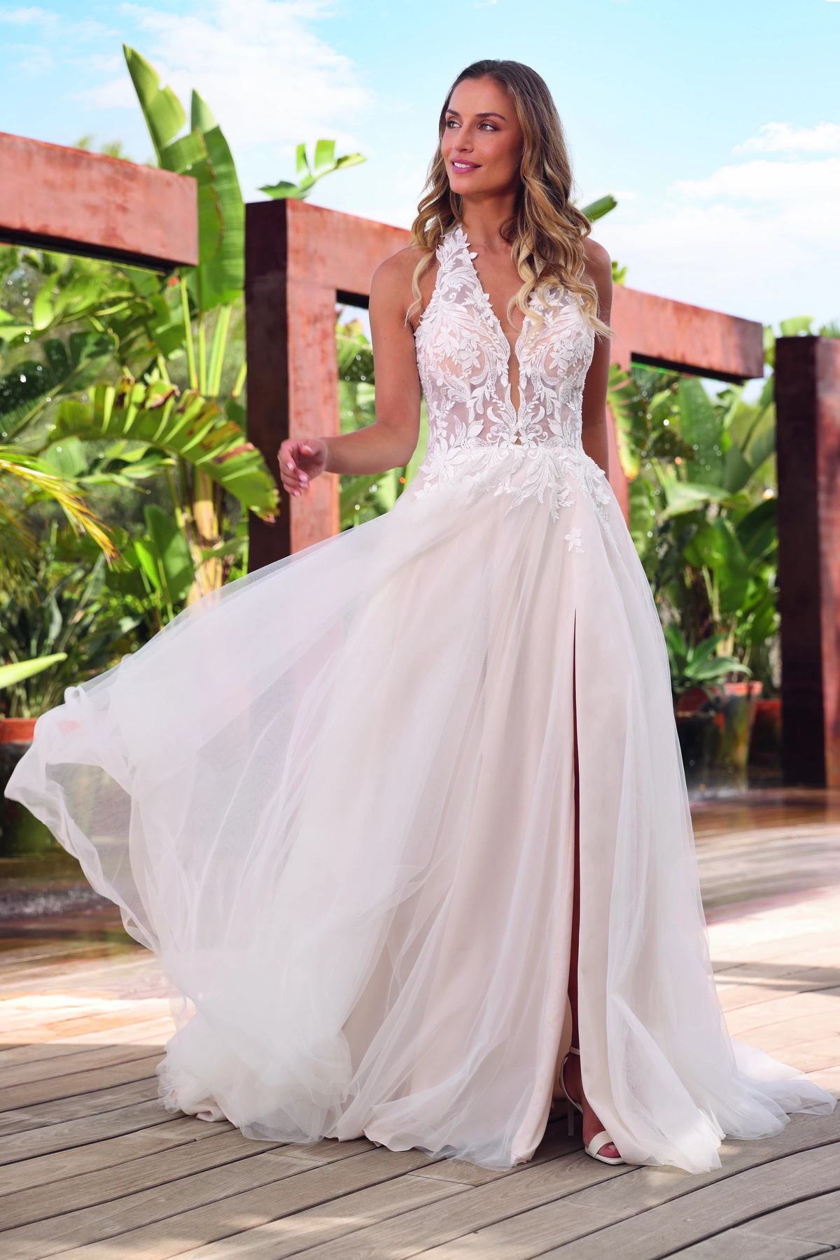 Azuree Bridal Brautkleid: Berber-front-AzureeBridal-01341