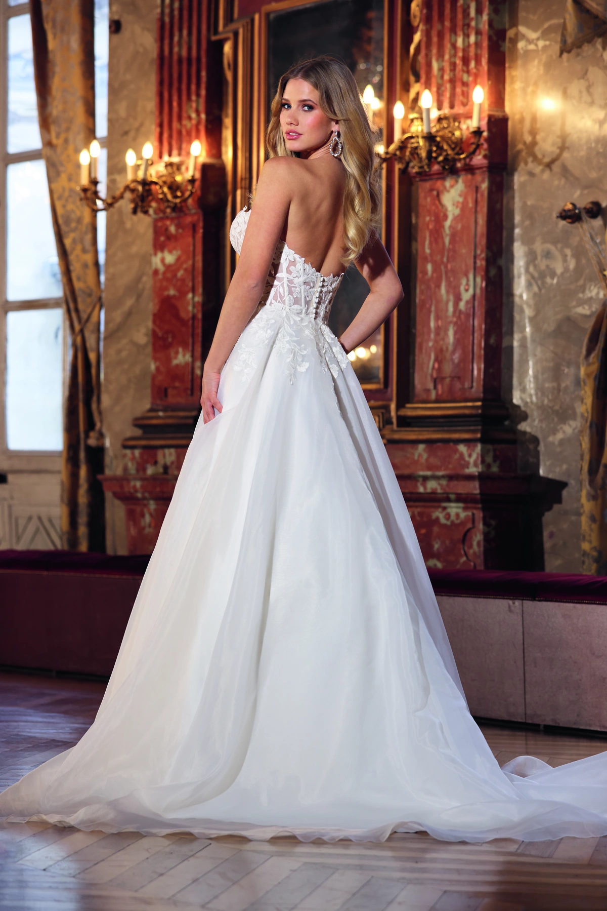 Azuree Bridal Brautkleid: Bianca-back-AzureeBridal-01238