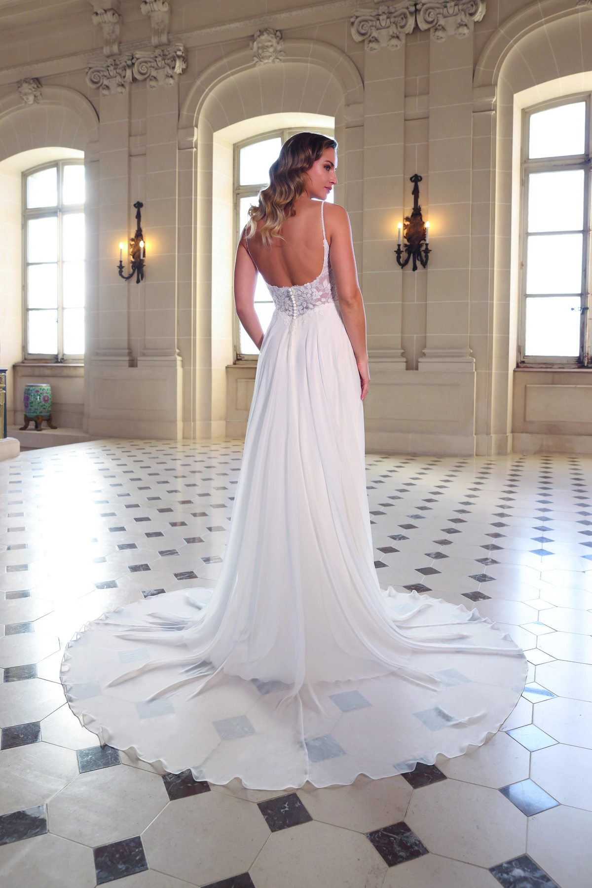 Azuree Bridal Brautkleid: Bliss-back-AzureeBridal-04738