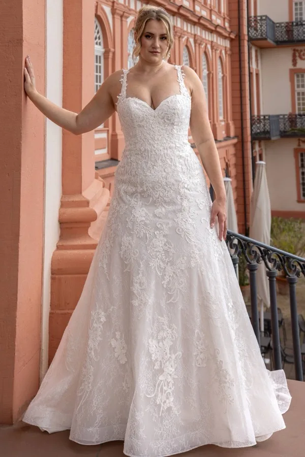 Brautkleid gro&szlig;e Gr&ouml;&szlig;en: Madonna-90802_12A6356