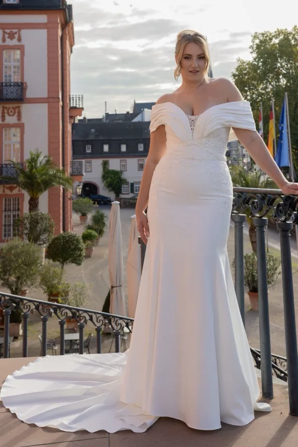 Brautkleid gro&szlig;e Gr&ouml;&szlig;en: Madonna-90804_12A4079
