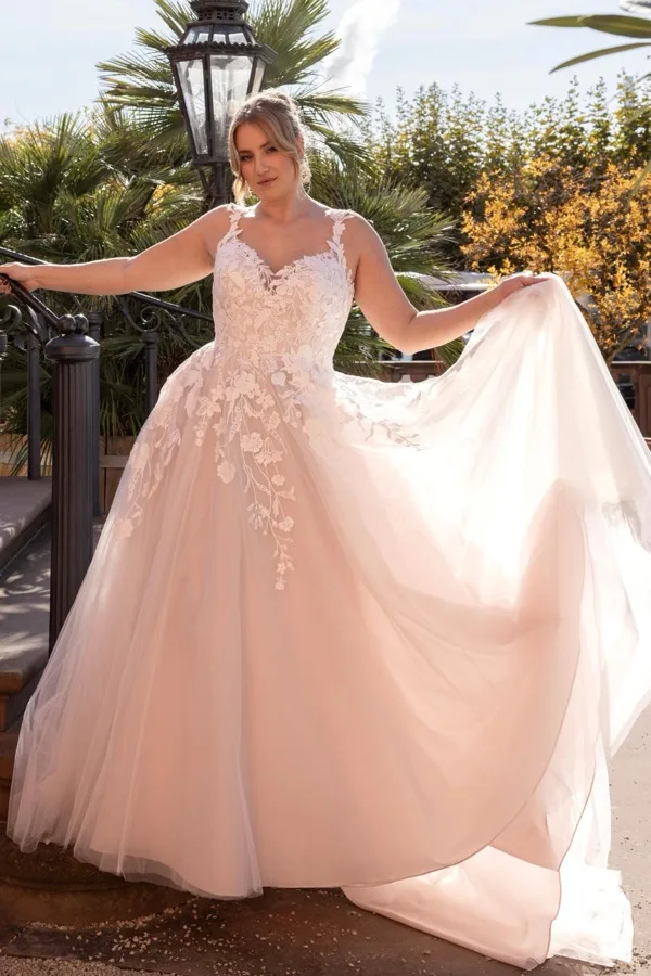 Brautkleid gro&szlig;e Gr&ouml;&szlig;en: Madonna-90807_12A5657