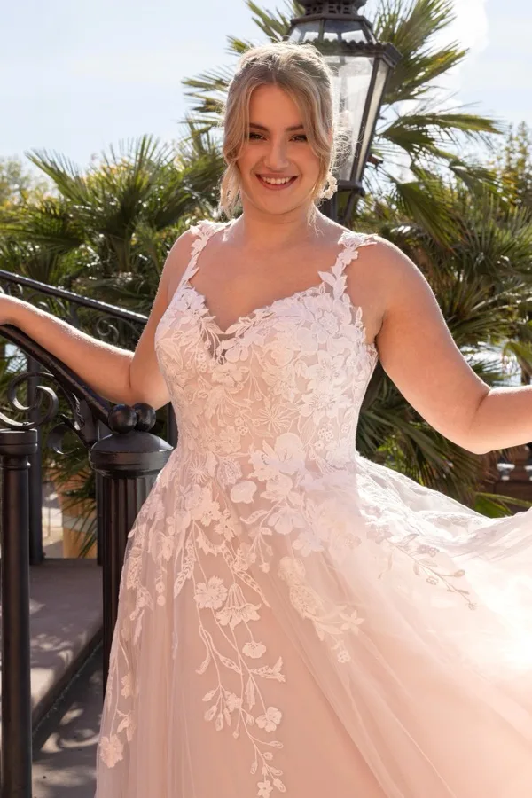 Brautkleid gro&szlig;e Gr&ouml;&szlig;en: Madonna-90807_12A5675