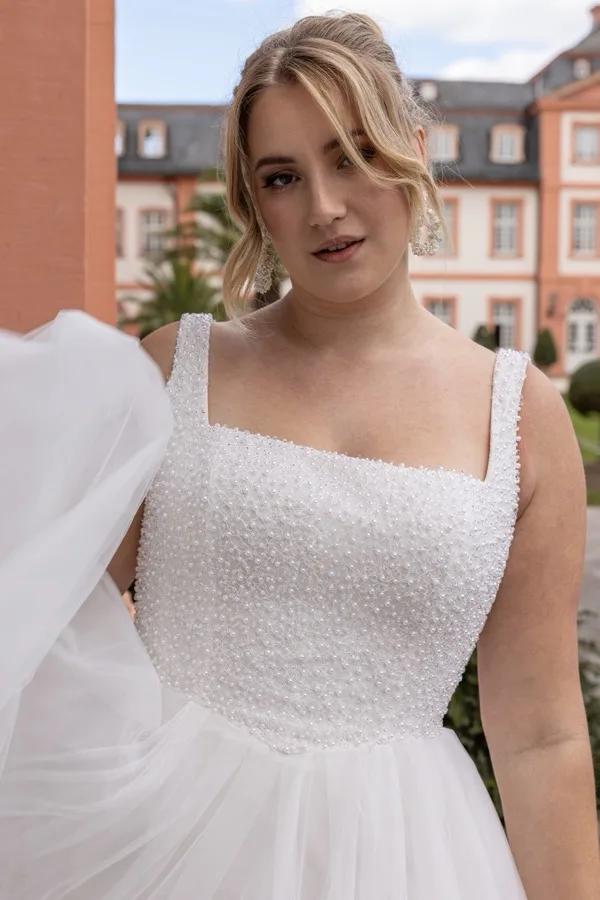 Brautkleid gro&szlig;e Gr&ouml;&szlig;en: Madonna-90808_12A7705