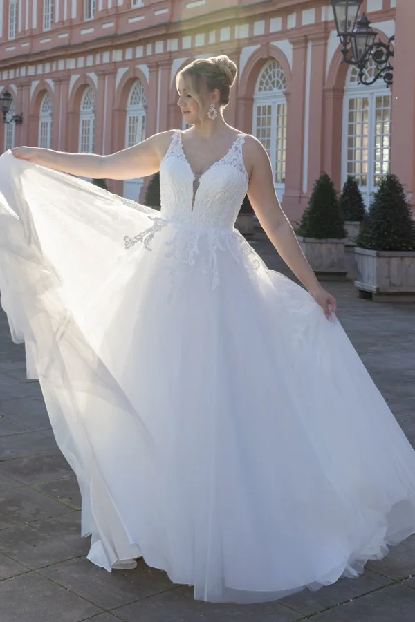 Brautkleid gro&szlig;e Gr&ouml;&szlig;en: Madonna-90809_12A4551