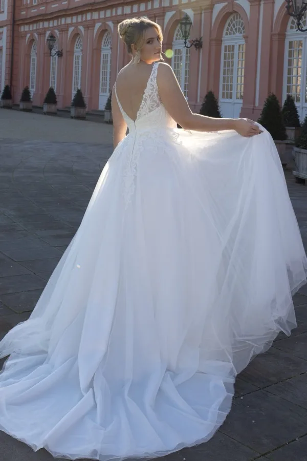 Brautkleid gro&szlig;e Gr&ouml;&szlig;en: Madonna-90809_12A4714