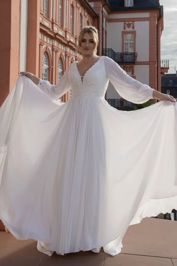 Brautkleid gro&szlig;e Gr&ouml;&szlig;en: Madonna-90811_12A3886