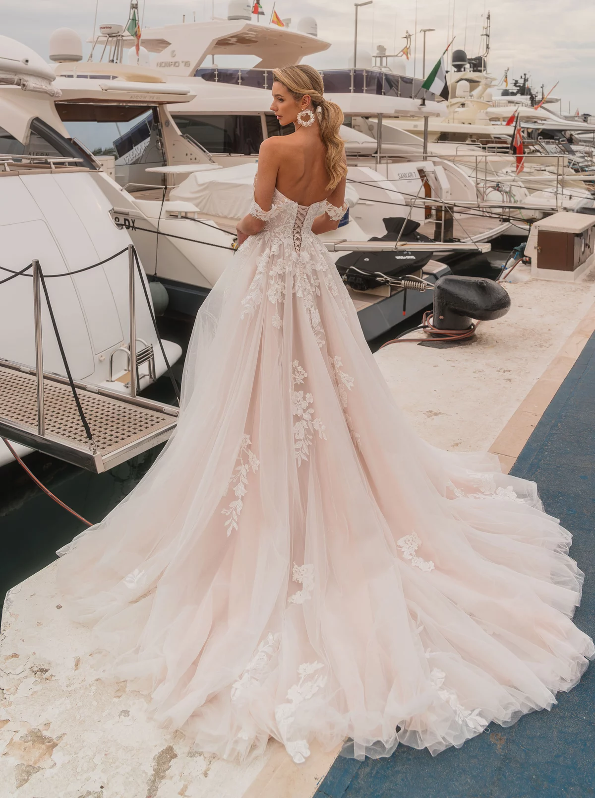 Diane Legrand Bridal Brautkleid: 8218_DSC5639-Enhanced-NR-Edit