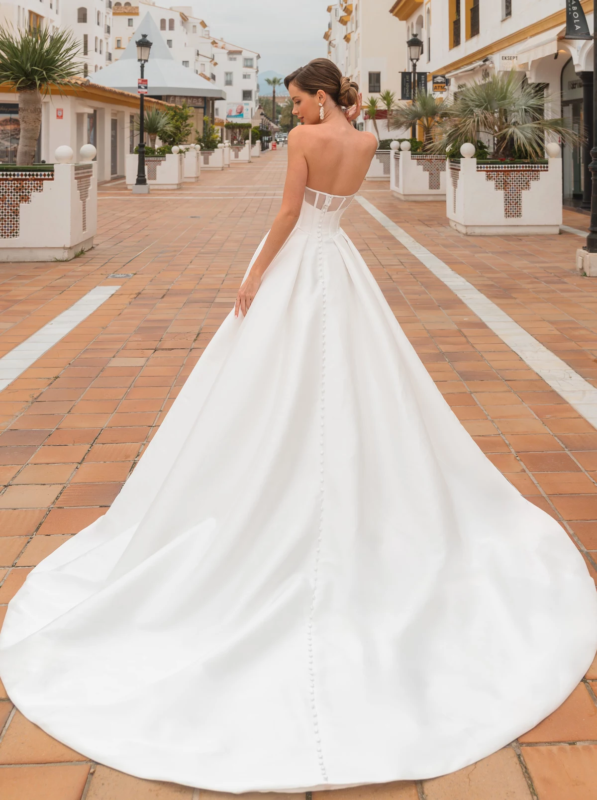 Diane Legrand Bridal Brautkleid: 8221_DSC7213-Enhanced-NR-Edit