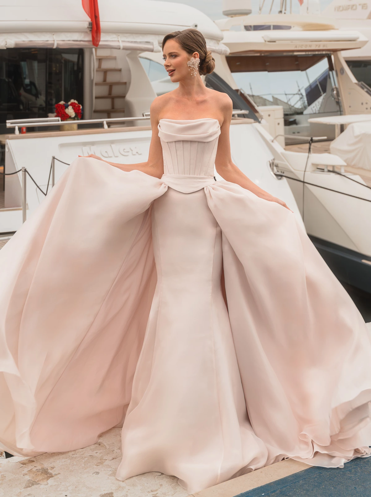 Diane Legrand Bridal Brautkleid: 8231_DSC6200-detachable_train