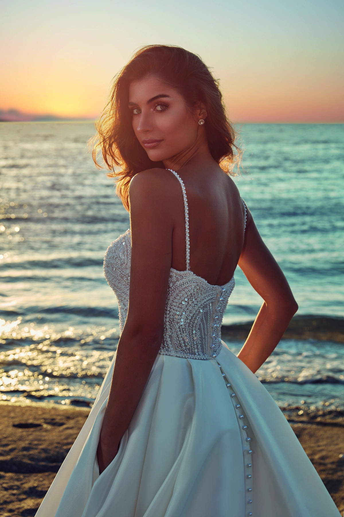 Eddy K - Milano Brautkleid: DR2605_Kiana_backclose