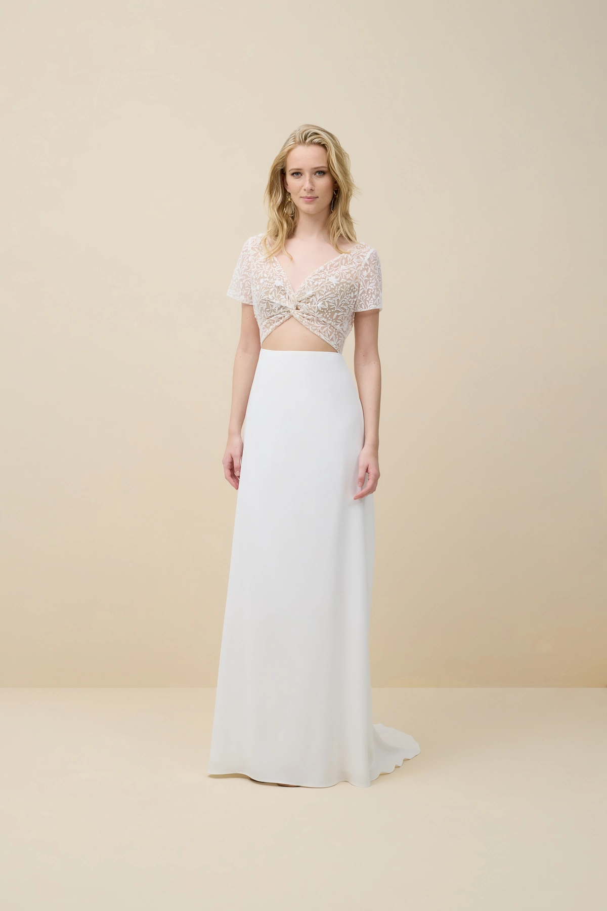 Rembo Atelier Brautkleid: Rembo-Bridal2026-Violette-1-001-hr