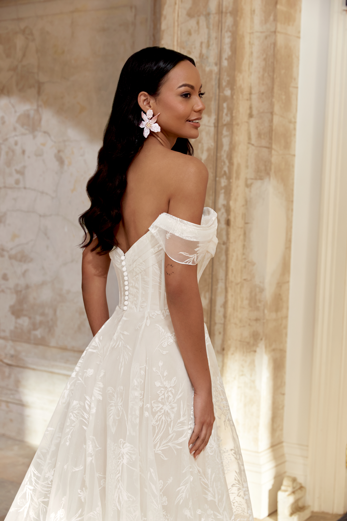 Sincerity Brautkleid: 44544_BC_Sincerity-Bridal_88