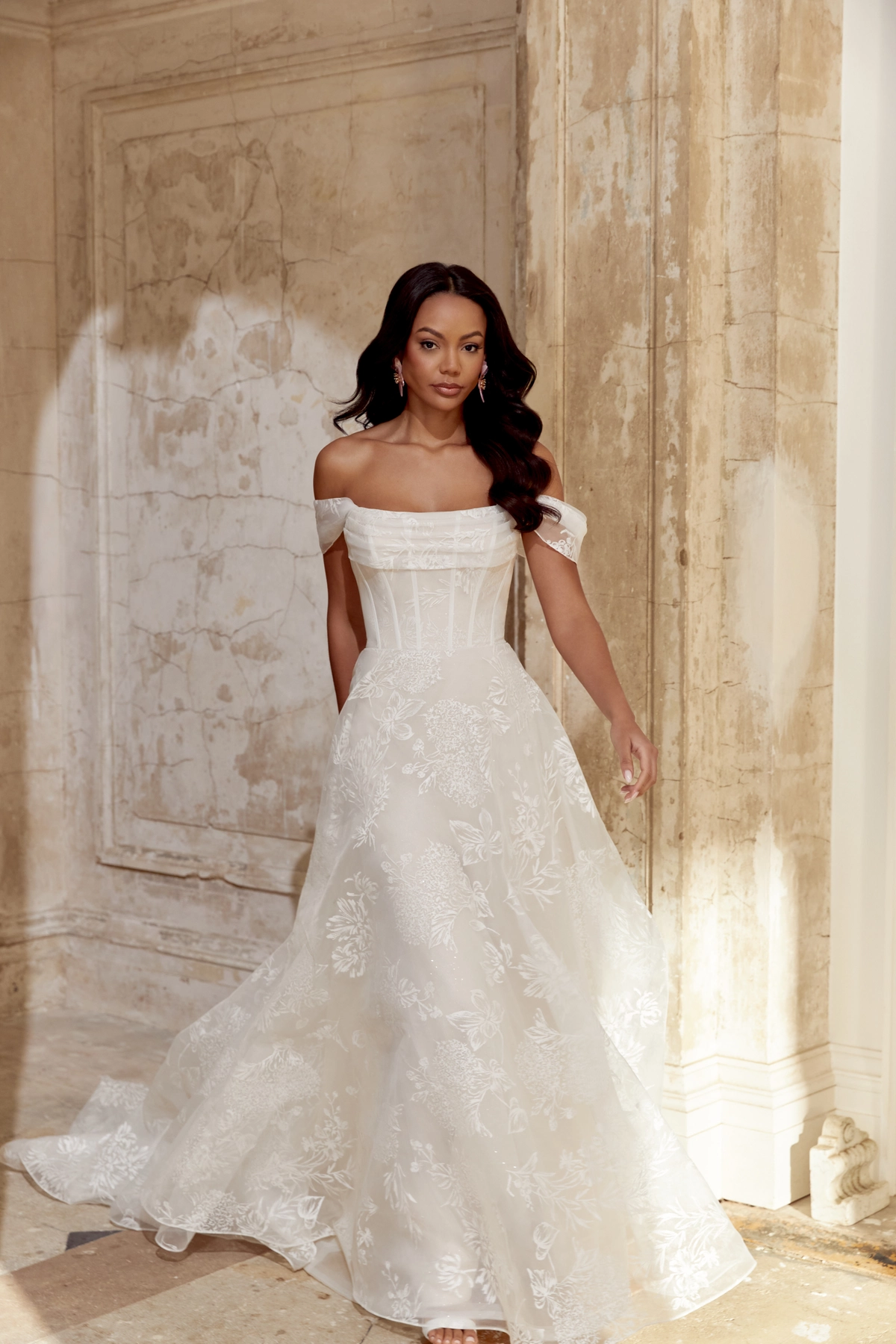 Sincerity Brautkleid: 44544_FF_Sincerity-Bridal_36_KI