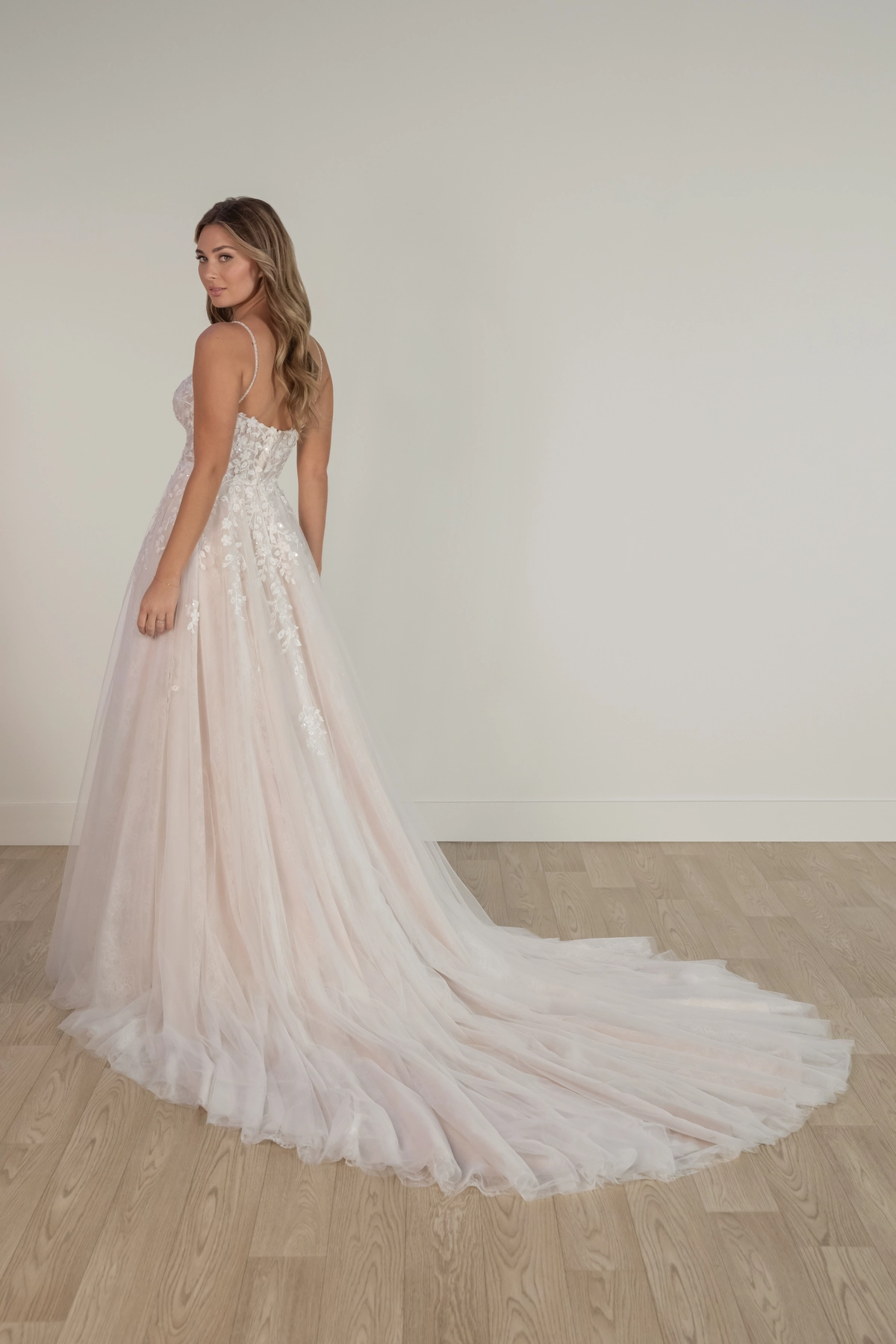 Stella York Brautkleid: SY8105-M25-CAT-SY-02