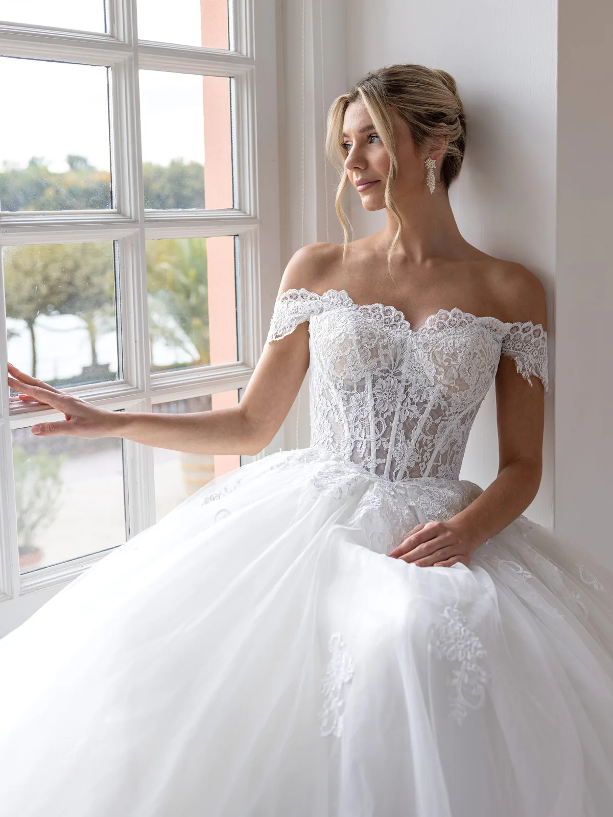 Diane Legrand De Luxe Brautkleid: De-Luxe-10001-12A8170-Edit