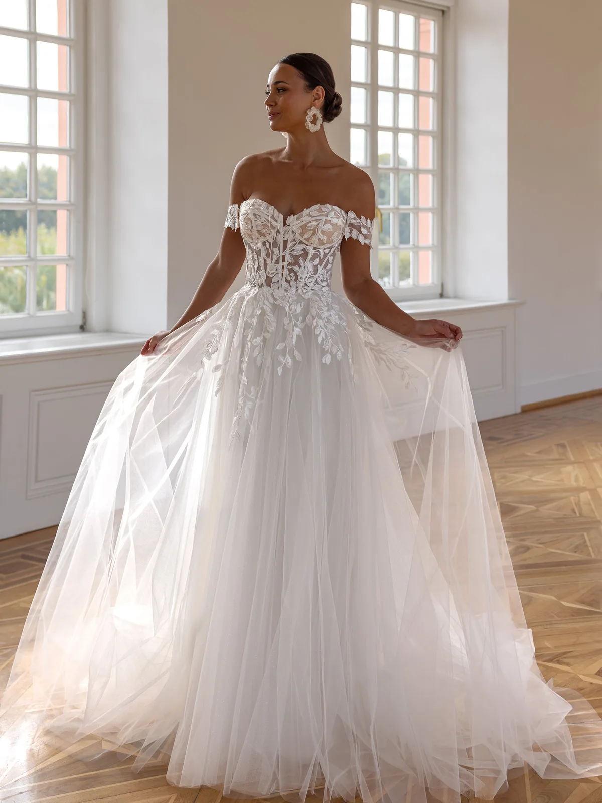 Diane Legrand De Luxe Brautkleid: De-Luxe-10002-12A8250-Edit