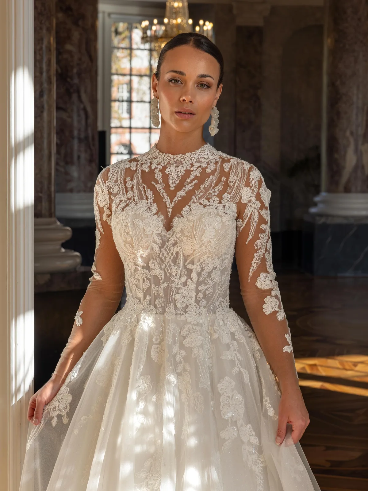 Diane Legrand De Luxe Brautkleid: De-Luxe-10003-12A8754-Edit