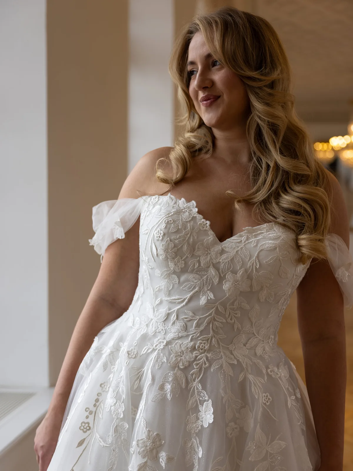 Diane Legrand De Luxe Brautkleid: De-Luxe-10007-DELUXE-09