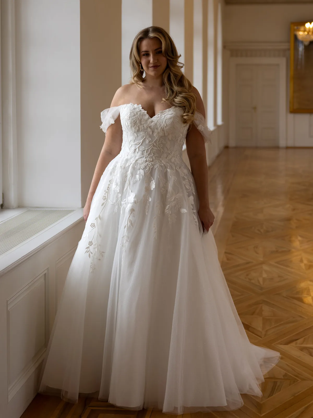 Diane Legrand De Luxe Brautkleid: De-Luxe-10007-DELUXE-10