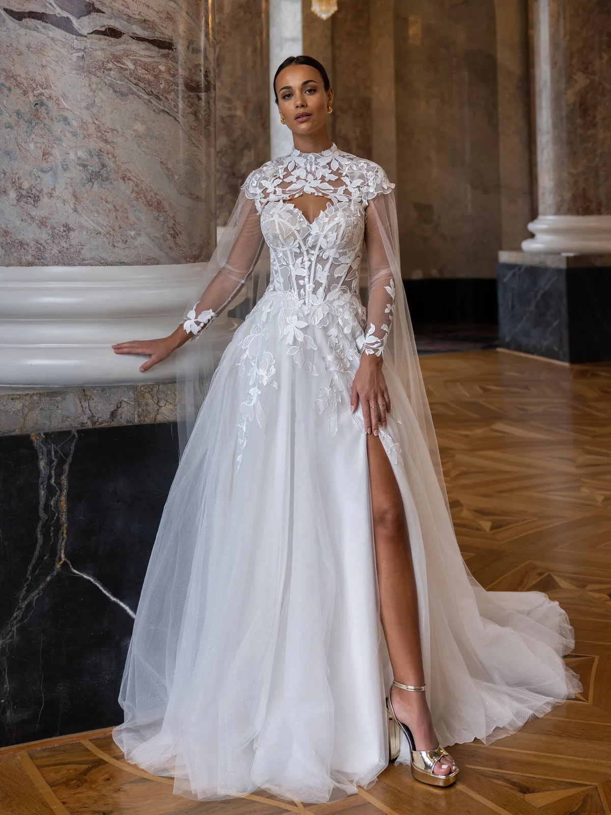 Diane Legrand De Luxe Brautkleid: De-Luxe-10009-12A2932-Edit