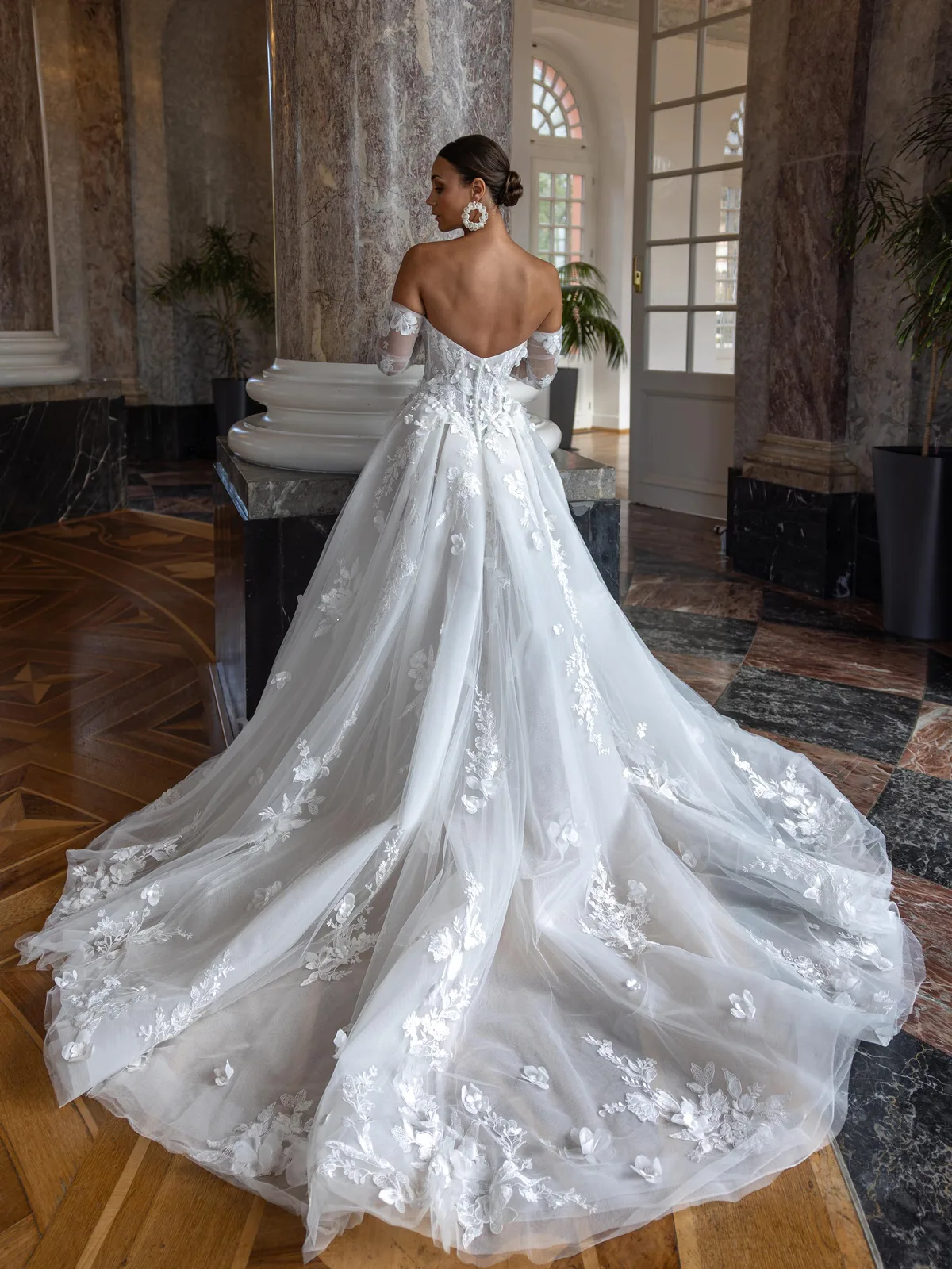 Diane Legrand De Luxe Brautkleid: De-Luxe-10011-12A7986-Edit