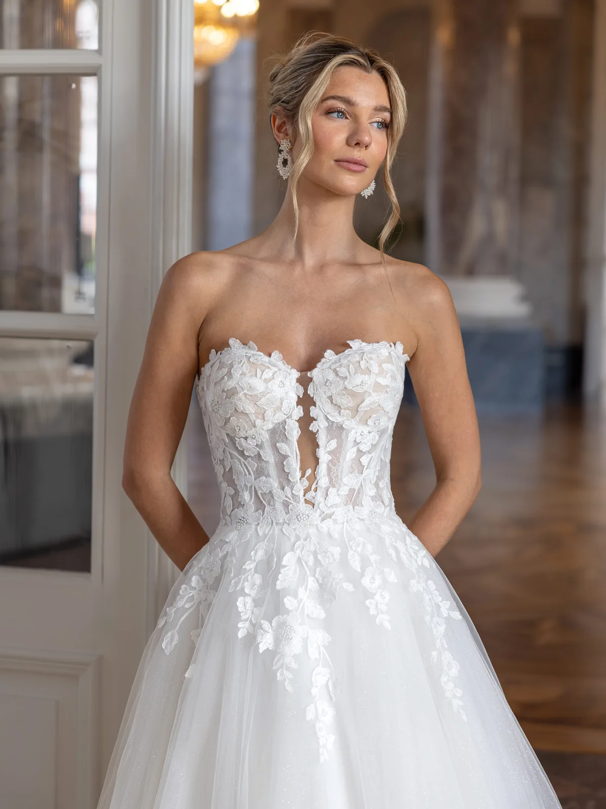 Diane Legrand De Luxe Brautkleid: De-Luxe-10012-Dress-12A8602-Edit