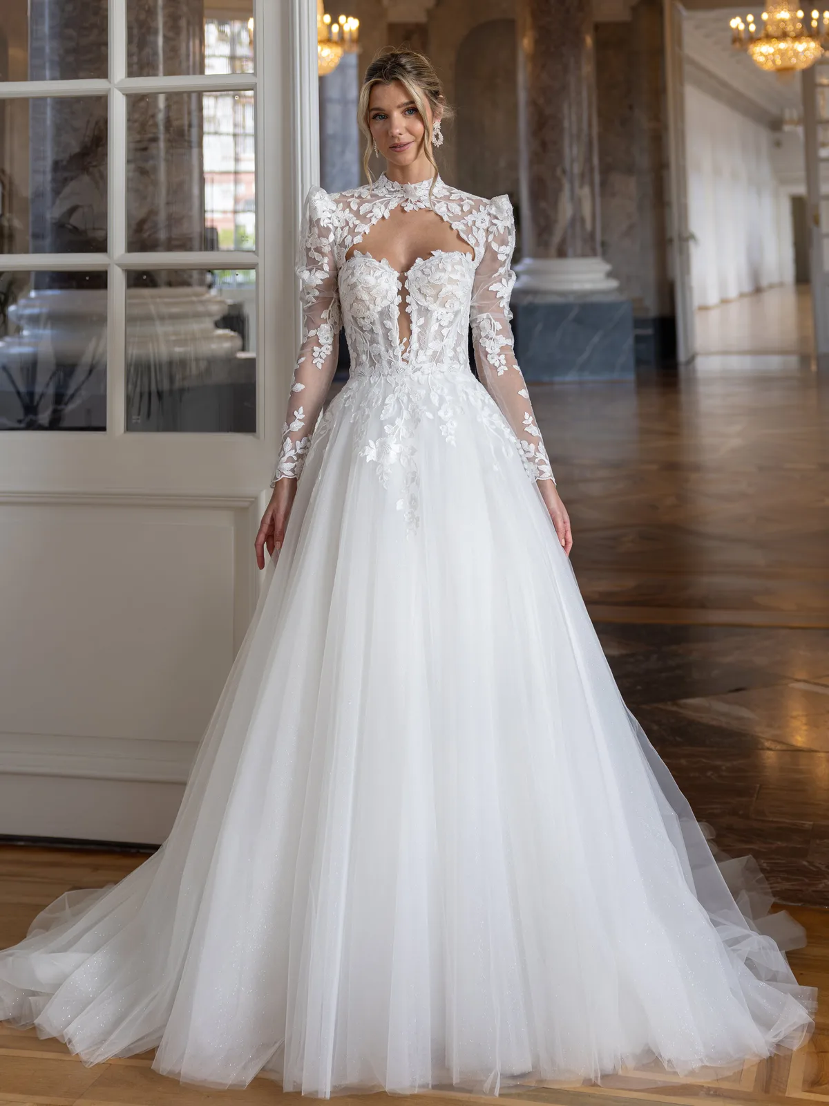 Diane Legrand De Luxe Brautkleid: De-Luxe-10012-Jacket-2-12A8620-Edit