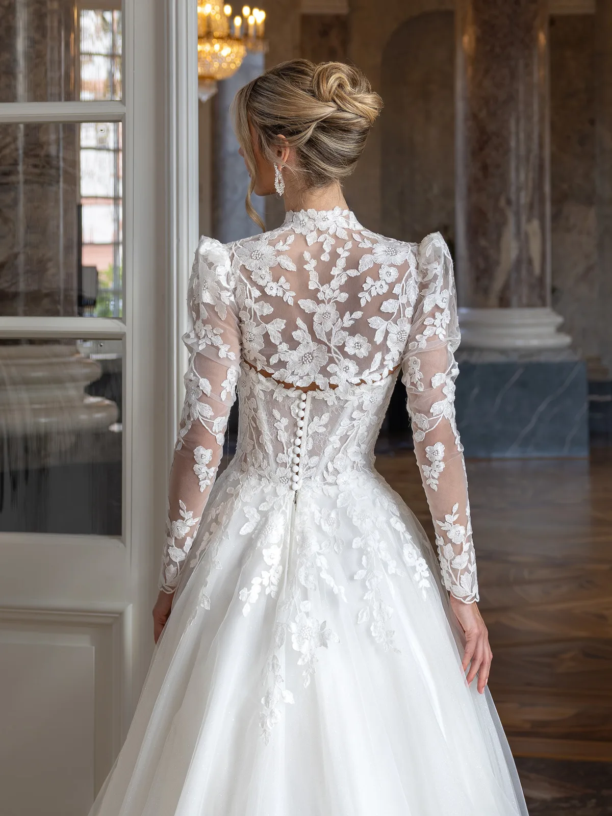 Diane Legrand De Luxe Brautkleid: De-Luxe-10012-Jacket-2-12A8633-Edit2