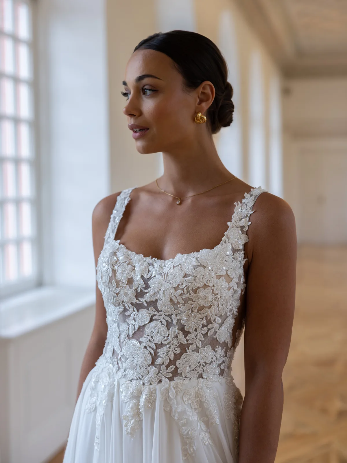 Diane Legrand De Luxe Brautkleid: De-Luxe-10014-12A1500-Edit