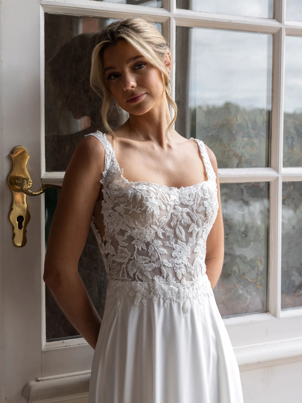 Diane Legrand De Luxe Brautkleid: De-Luxe-10018-12A7146-Edit