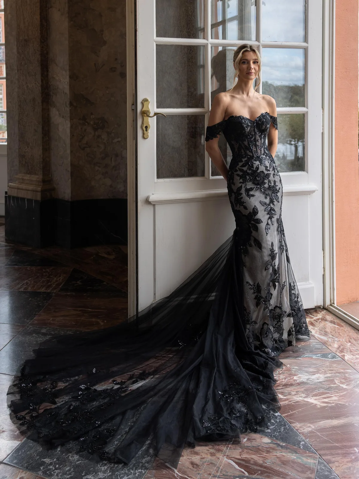 Diane Legrand De Luxe Brautkleid: De-Luxe-10022-12A6831-Edit