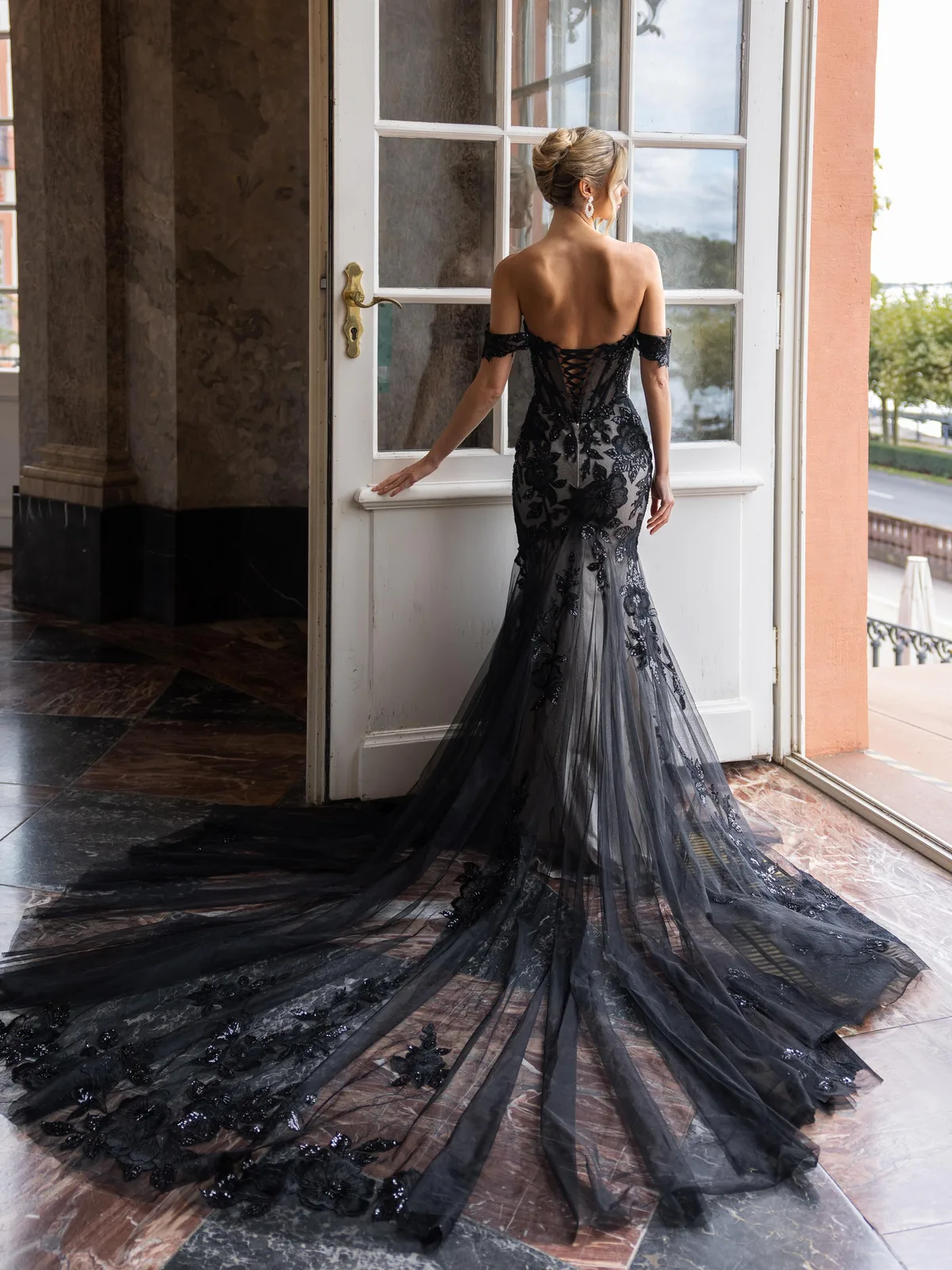 Diane Legrand De Luxe Brautkleid: De-Luxe-10022-12A6878-Edit