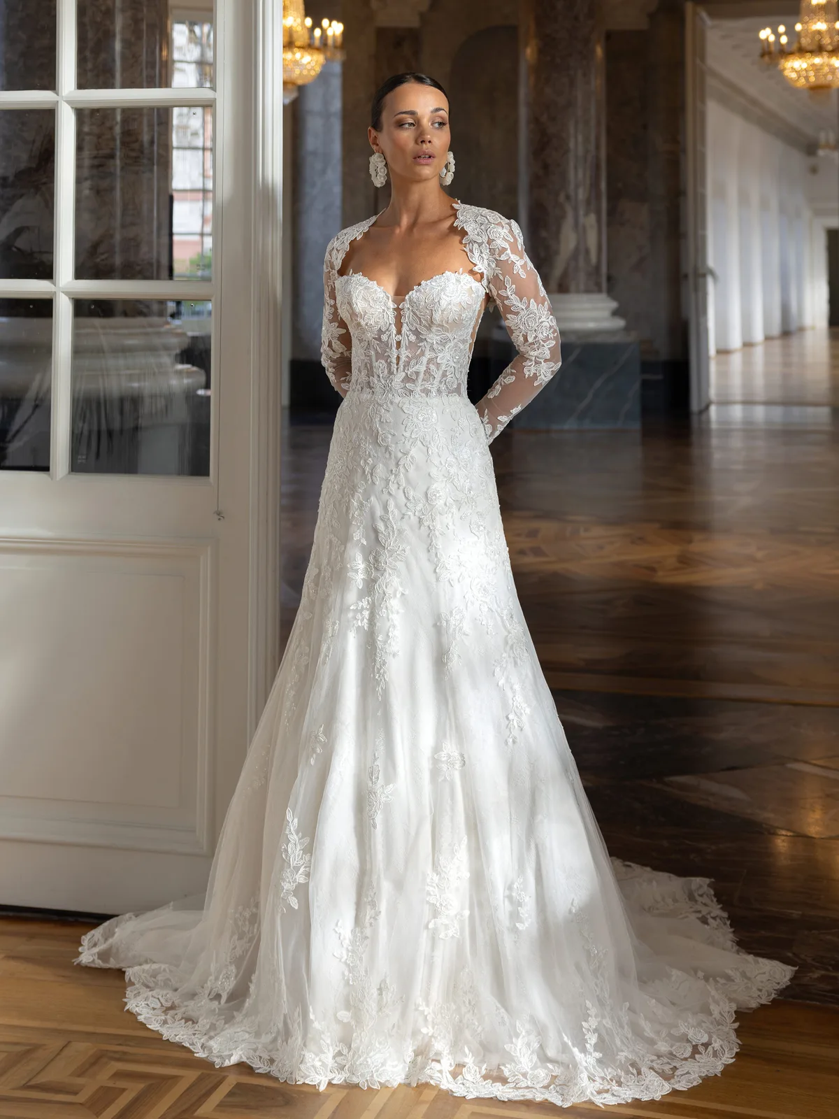 Diane Legrand De Luxe Brautkleid: De-Luxe-10027-12A8887-Edit