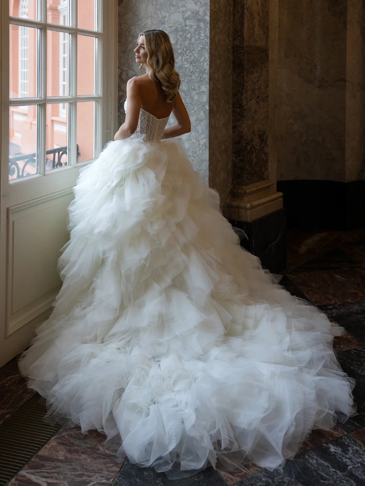 Diane Legrand De Luxe Brautkleid: De-Luxe-10032-DELUXE-59