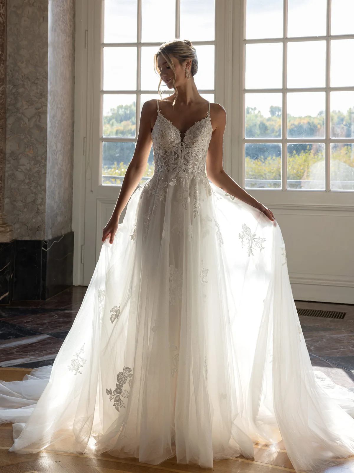 Diane Legrand De Luxe Brautkleid: De-Luxe-10033-12A9021-Edit