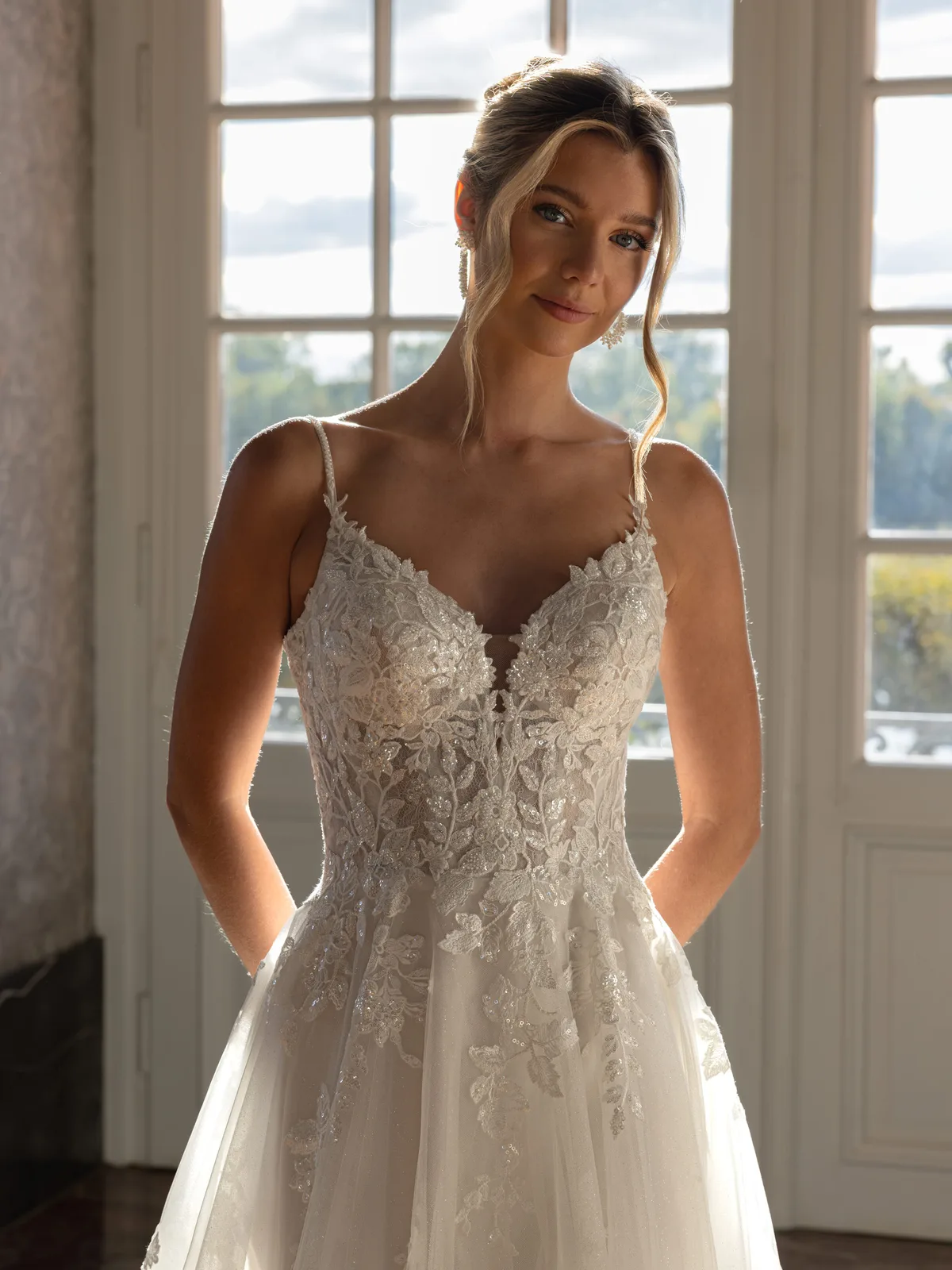 Diane Legrand De Luxe Brautkleid: De-Luxe-10033-12A9077-Edit