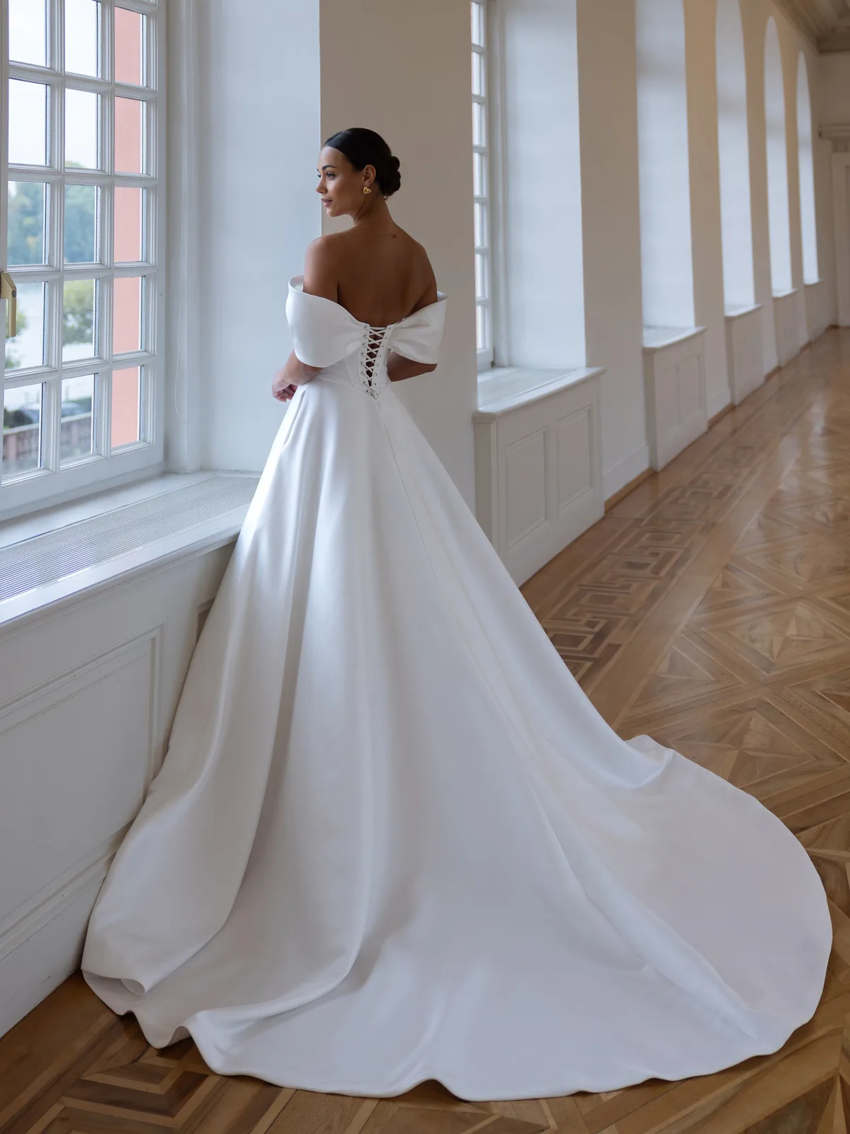 Diane Legrand De Luxe Brautkleid: De-Luxe-10036-12A1385-Edit