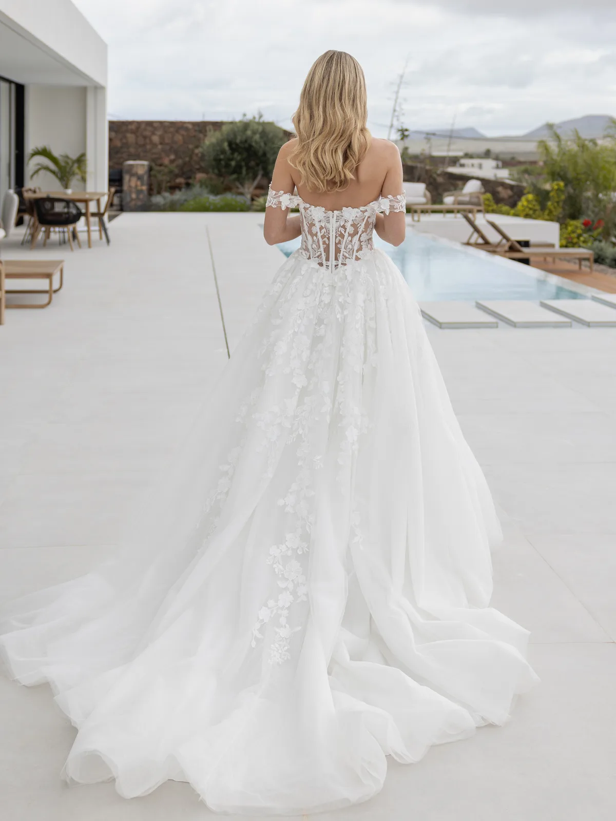 Diane Legrand Dreamy Brautkleid: Dreamy-82415-12A5140-Edit