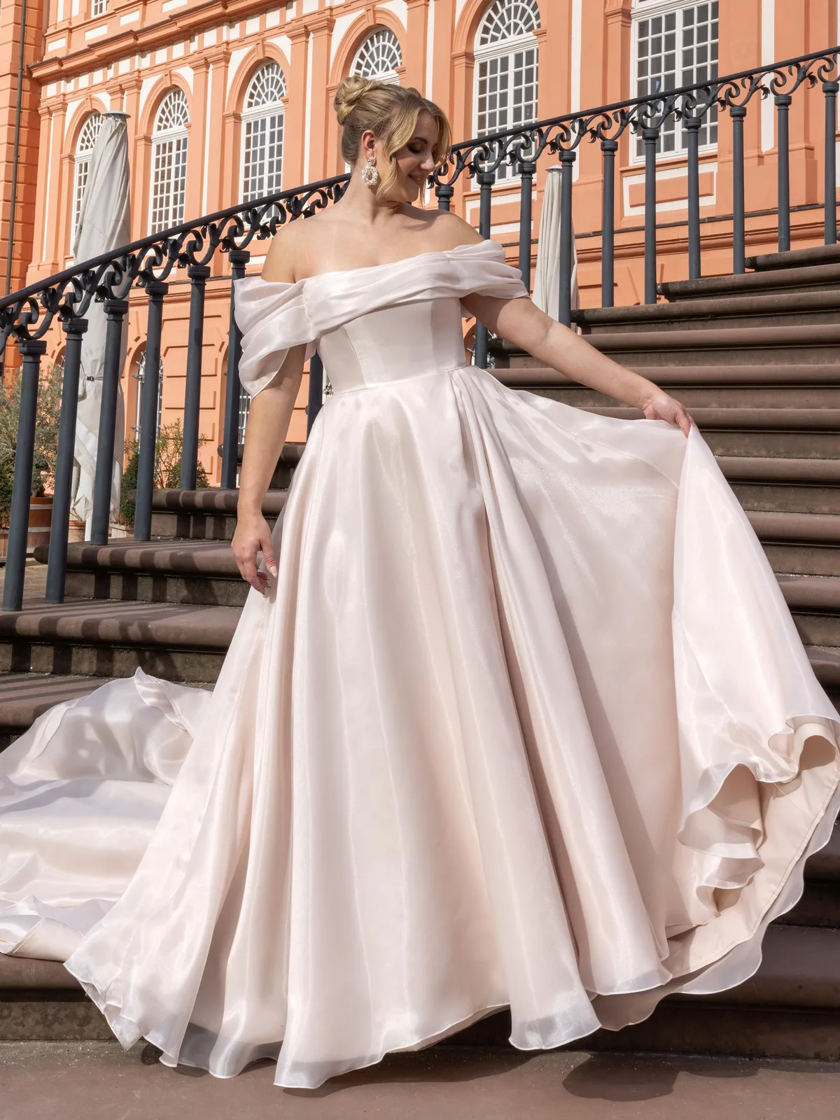 Diane Legrand Madonna Brautkleid: Madonna-90806-12A6911
