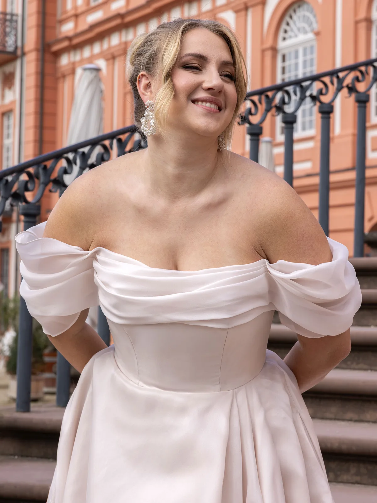 Diane Legrand Madonna Brautkleid: Madonna-90806-12A7046