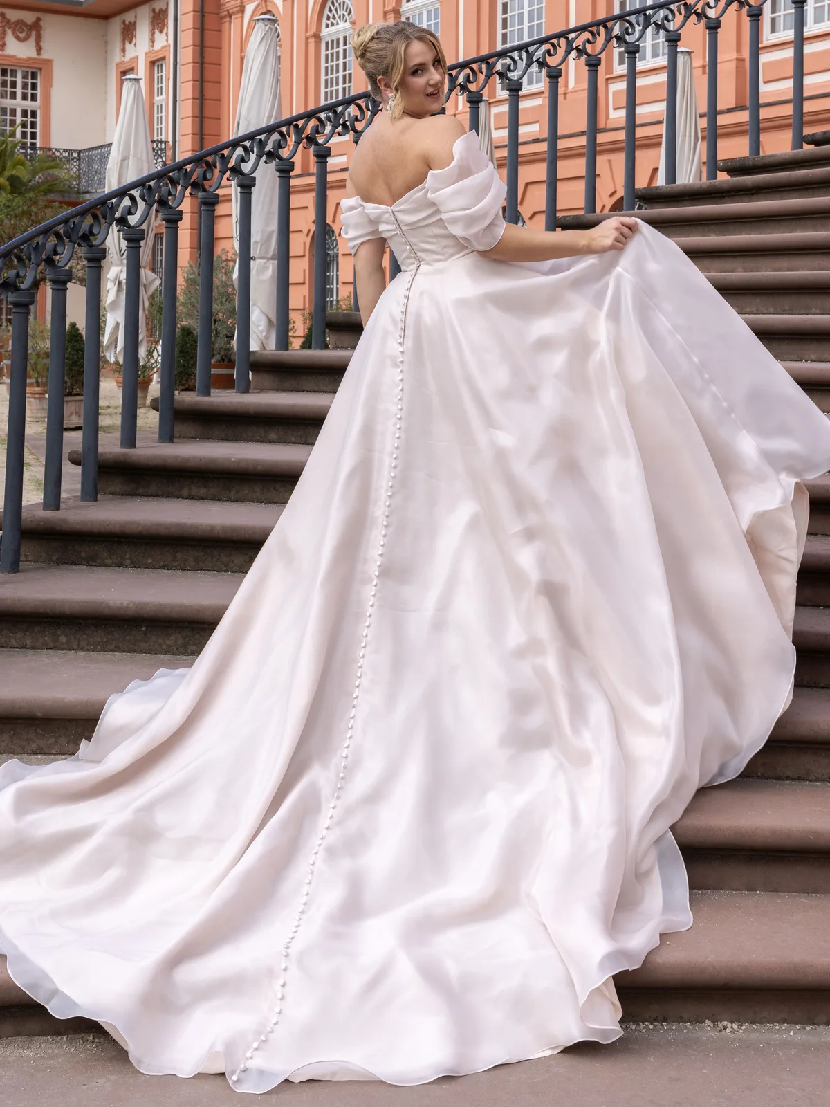 Diane Legrand Madonna Brautkleid: Madonna-90806-12A7084