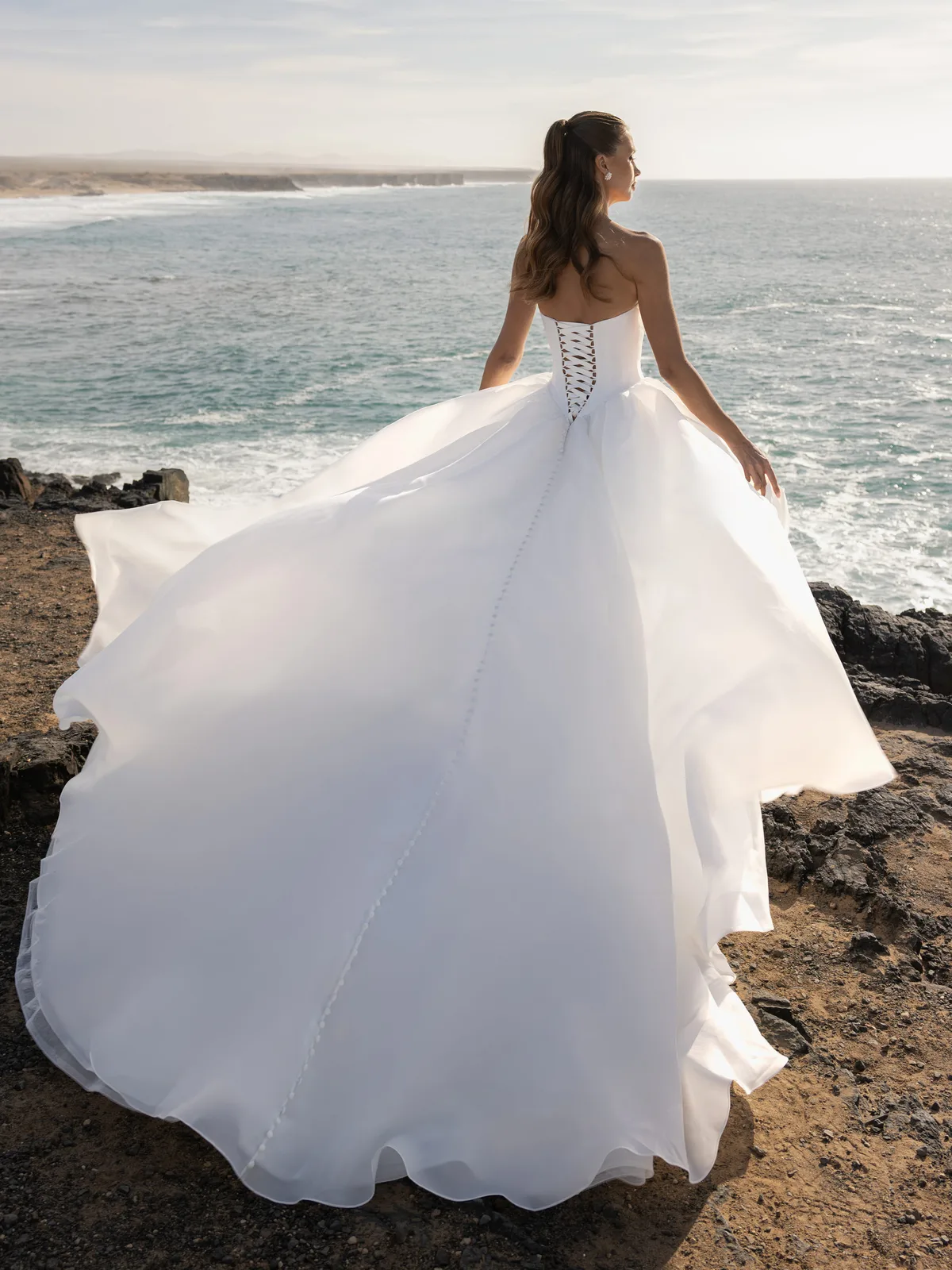 Diane Legrand Novabella Brautkleid: Novabella-31106-Dress-12A5725-Edit