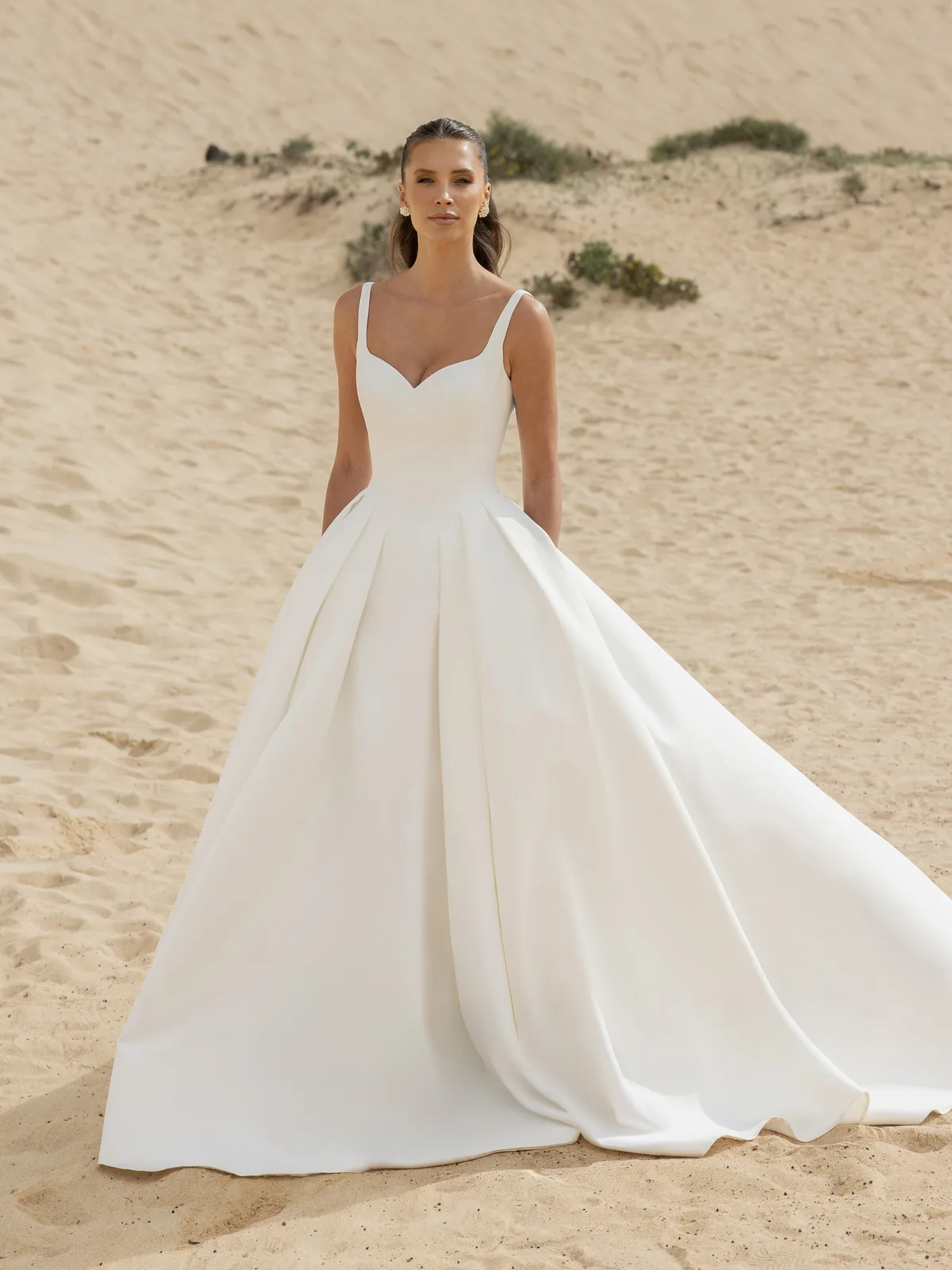 Diane Legrand Novabella Brautkleid: Novabella-31116-12A3979-Edit