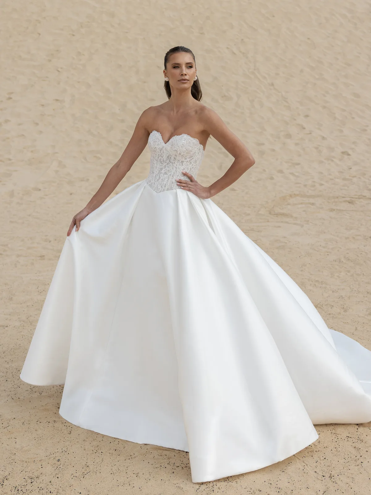 Diane Legrand Novabella Brautkleid: Novabella-31119-12A3392-Edit